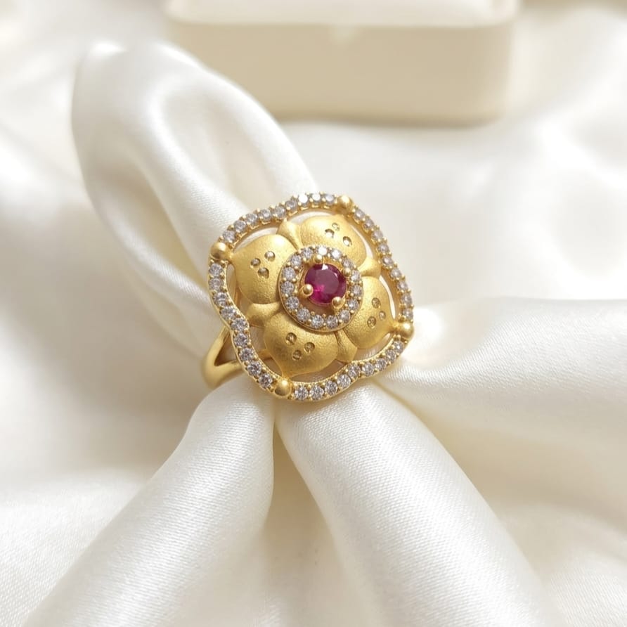 Elegant Bloom Ruby Gold Ring – Code: VO08