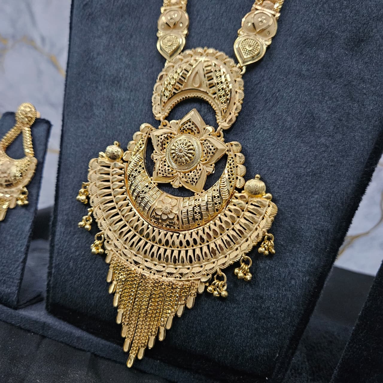 Maharani Floral Antique Long Necklace Set