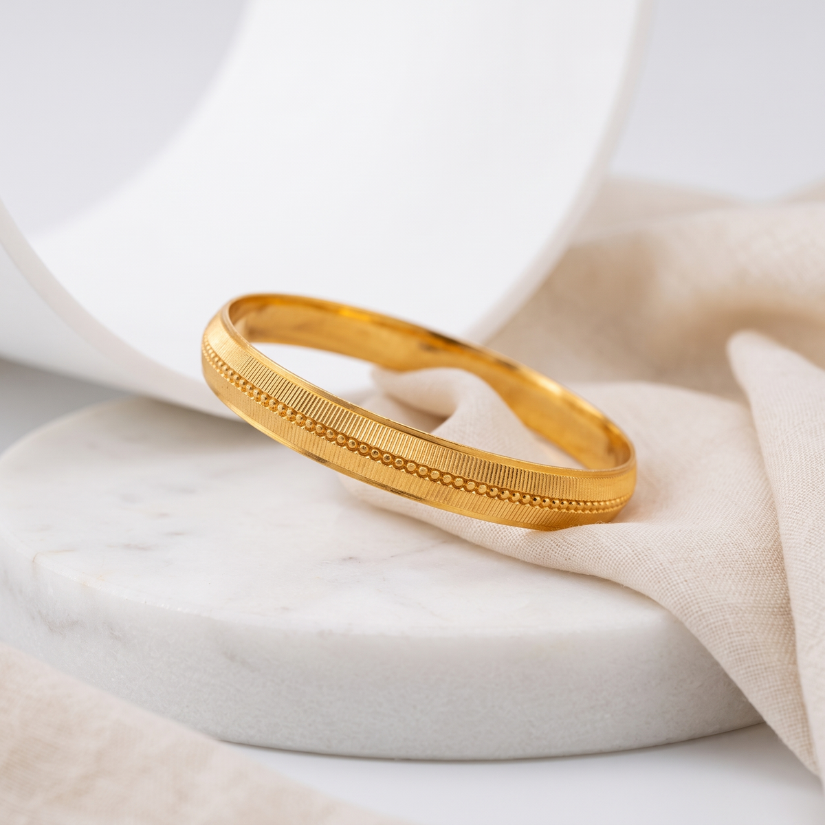 MENS KADA