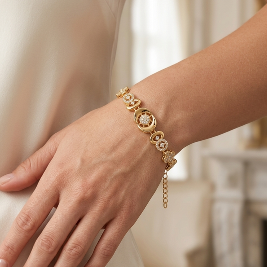 Clover Link & Swirl Center Gold Plated Bracelet - VO04