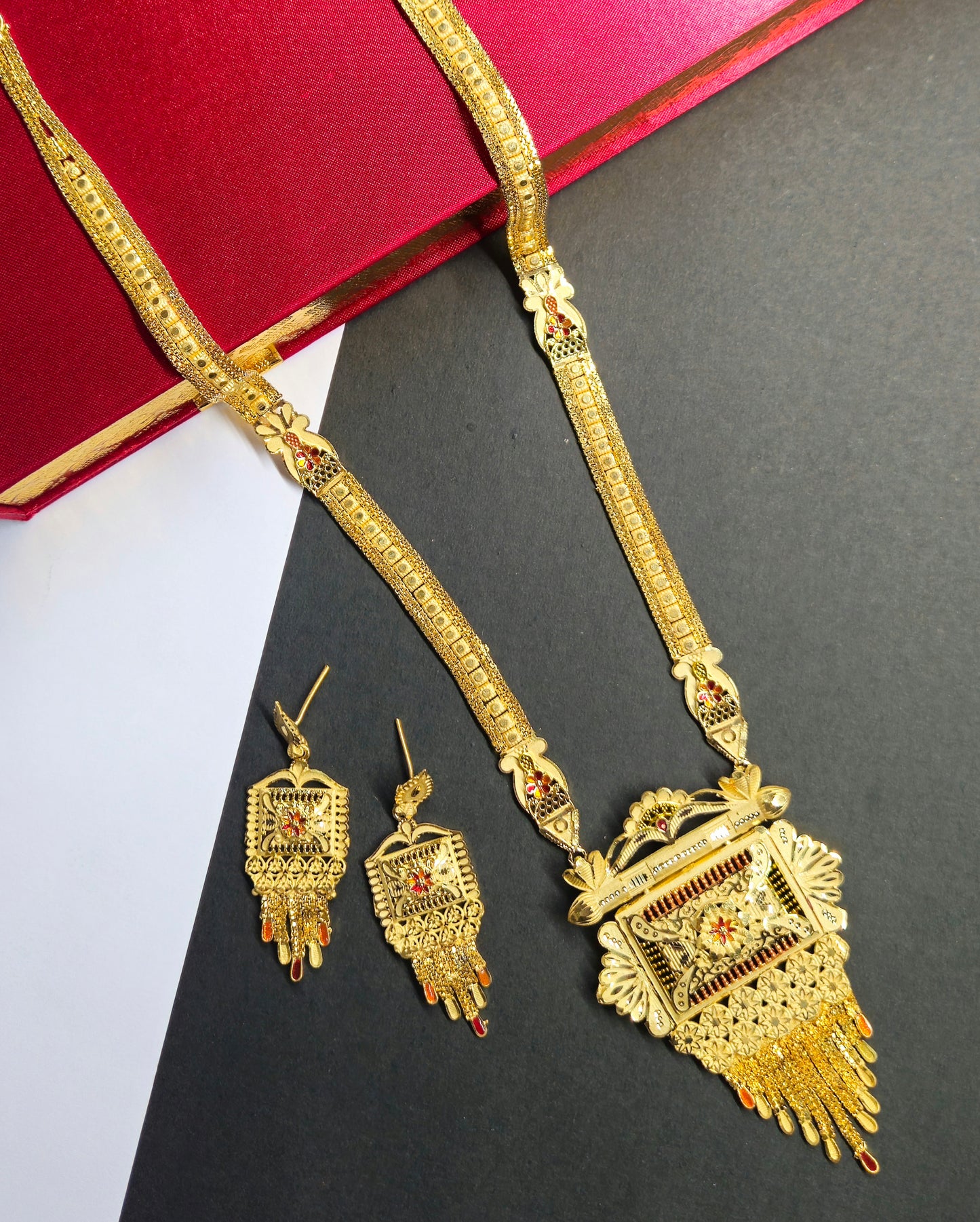 Maharani Elegance Gold Necklace - Code V003