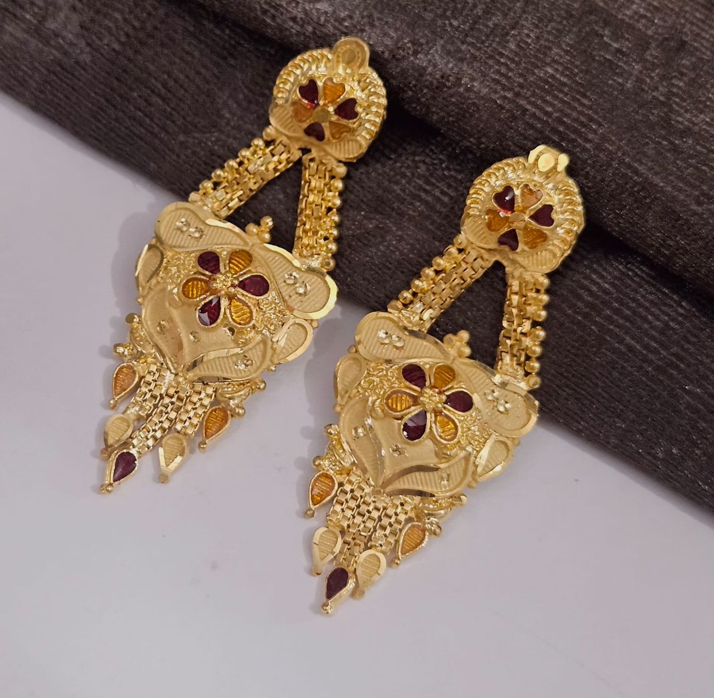 Gold Finish Necklace for All Occasions Code - 004