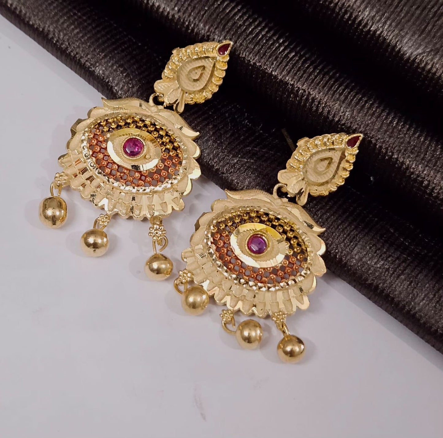 Matte Gold Polish Temple Necklace Code 006