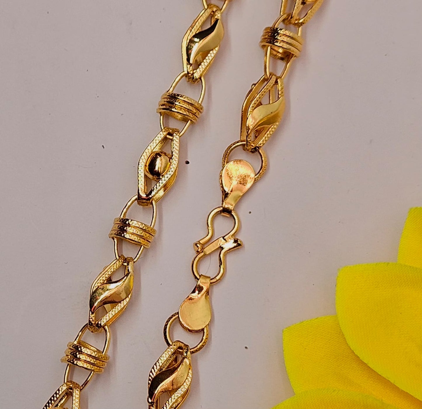 Link With 3D Ball Finely Detailed Design Gold Plated Chain for Men - CODE VO06