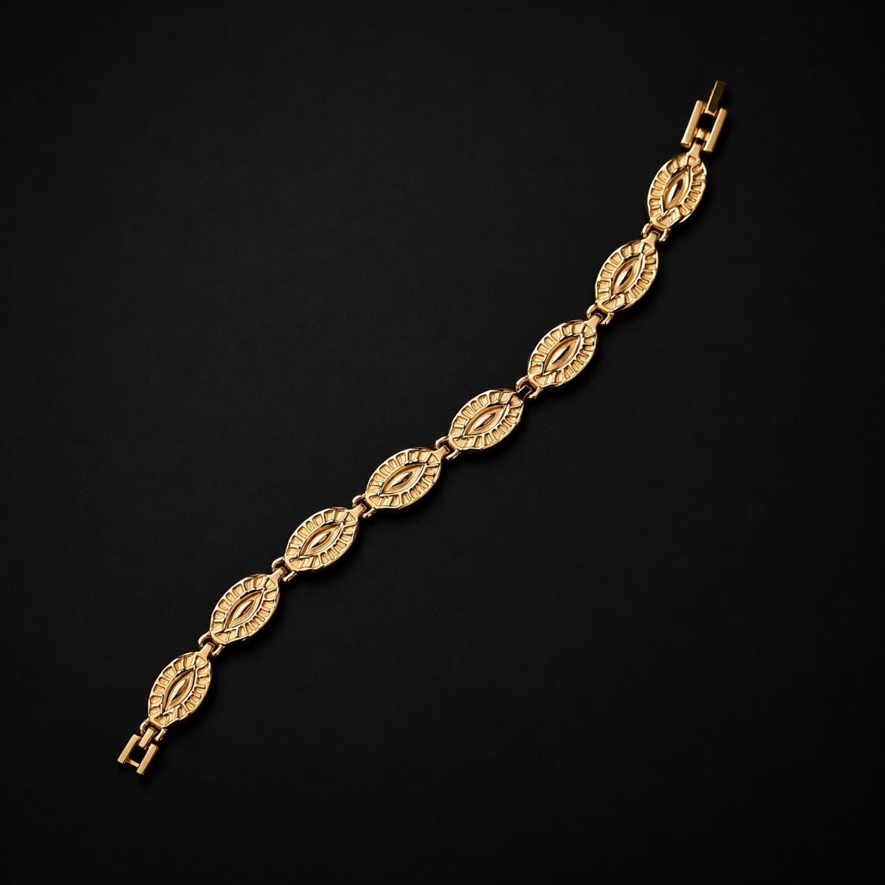 Gold plated Classic Oval Pattern Gold Bracelet – Code: VO04