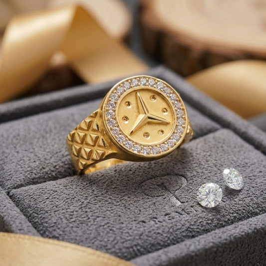 Diamond Halo Round Emblem Ring – Code VO09