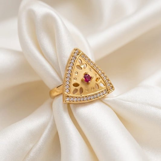 Royal Triangle Ruby Gold Ring – Code: VO01