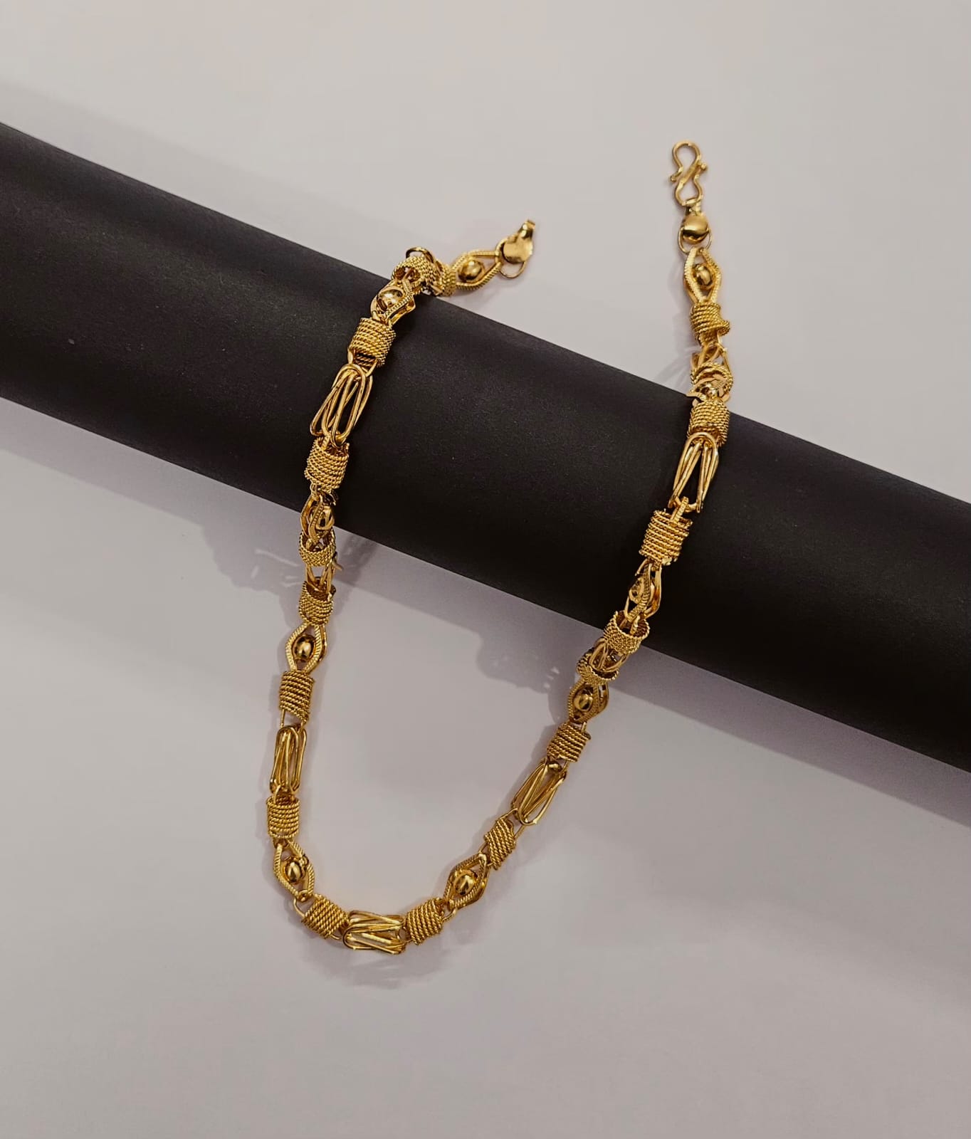 Link With 3D Ball Finely Detailed Design Gold Plated Chain for Men - CODE VO16
